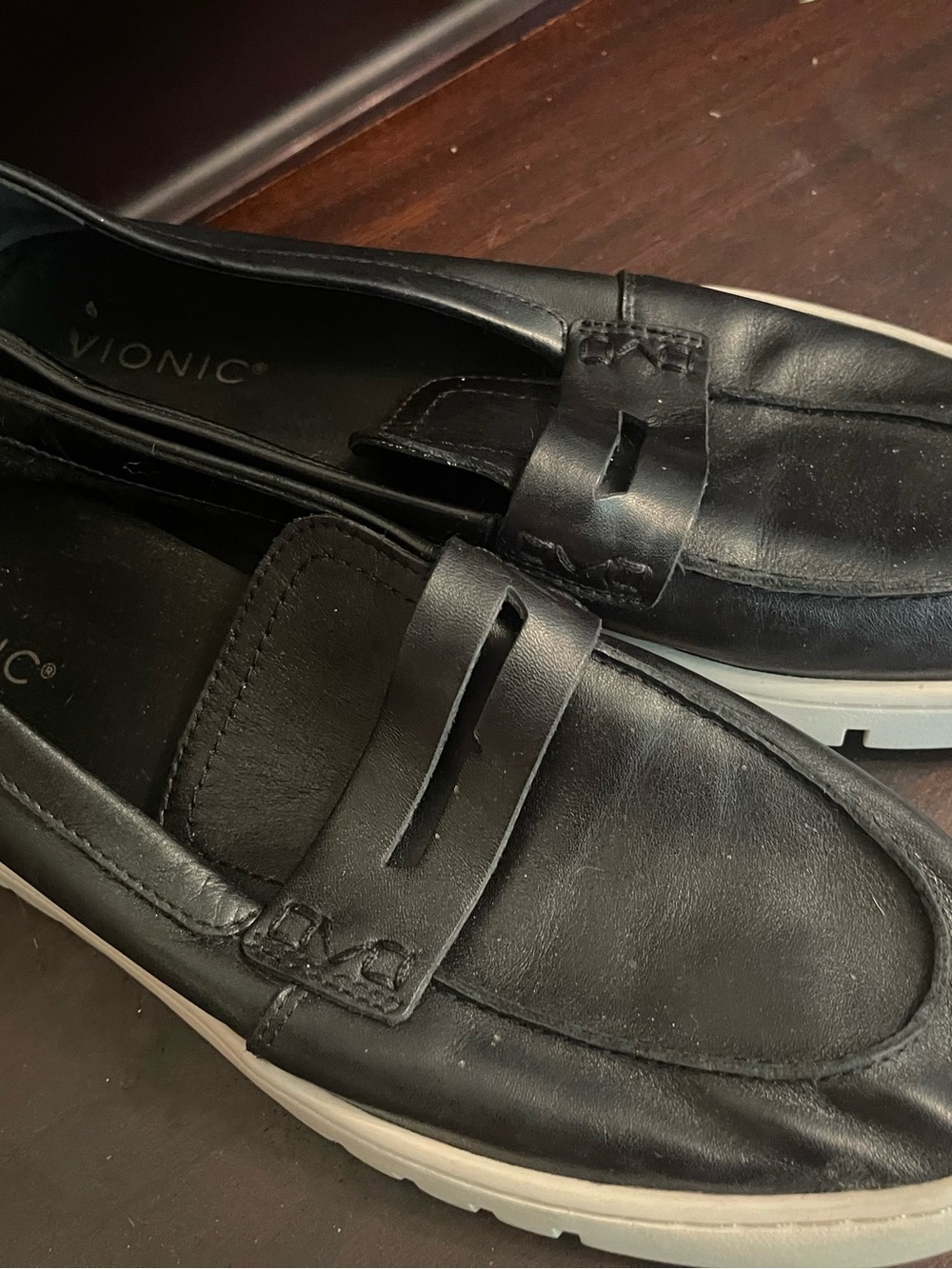 Vionic Black Uptown Leather Slip-On